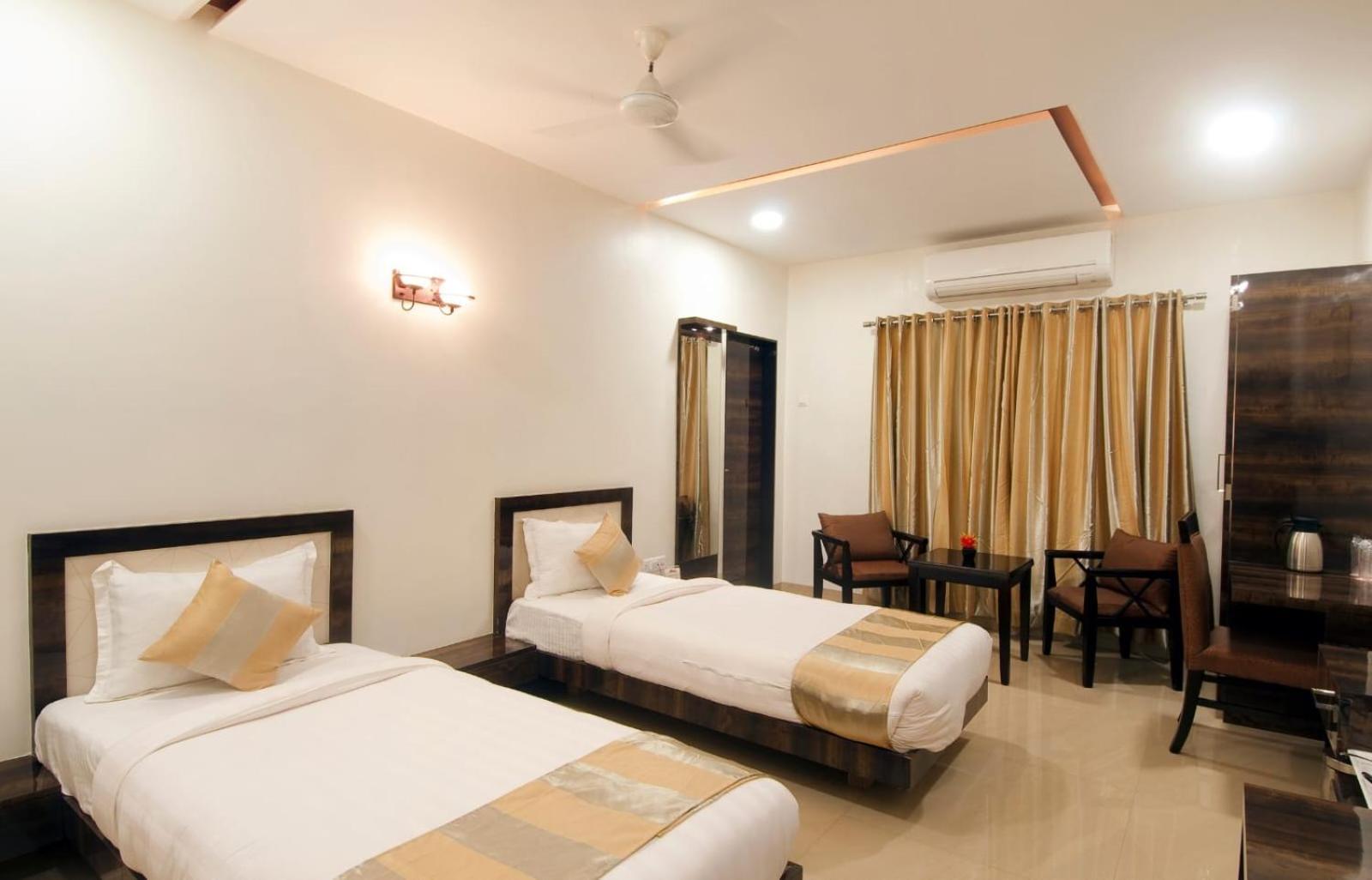 Hotel The Sudesh Rāipur 外观 照片
