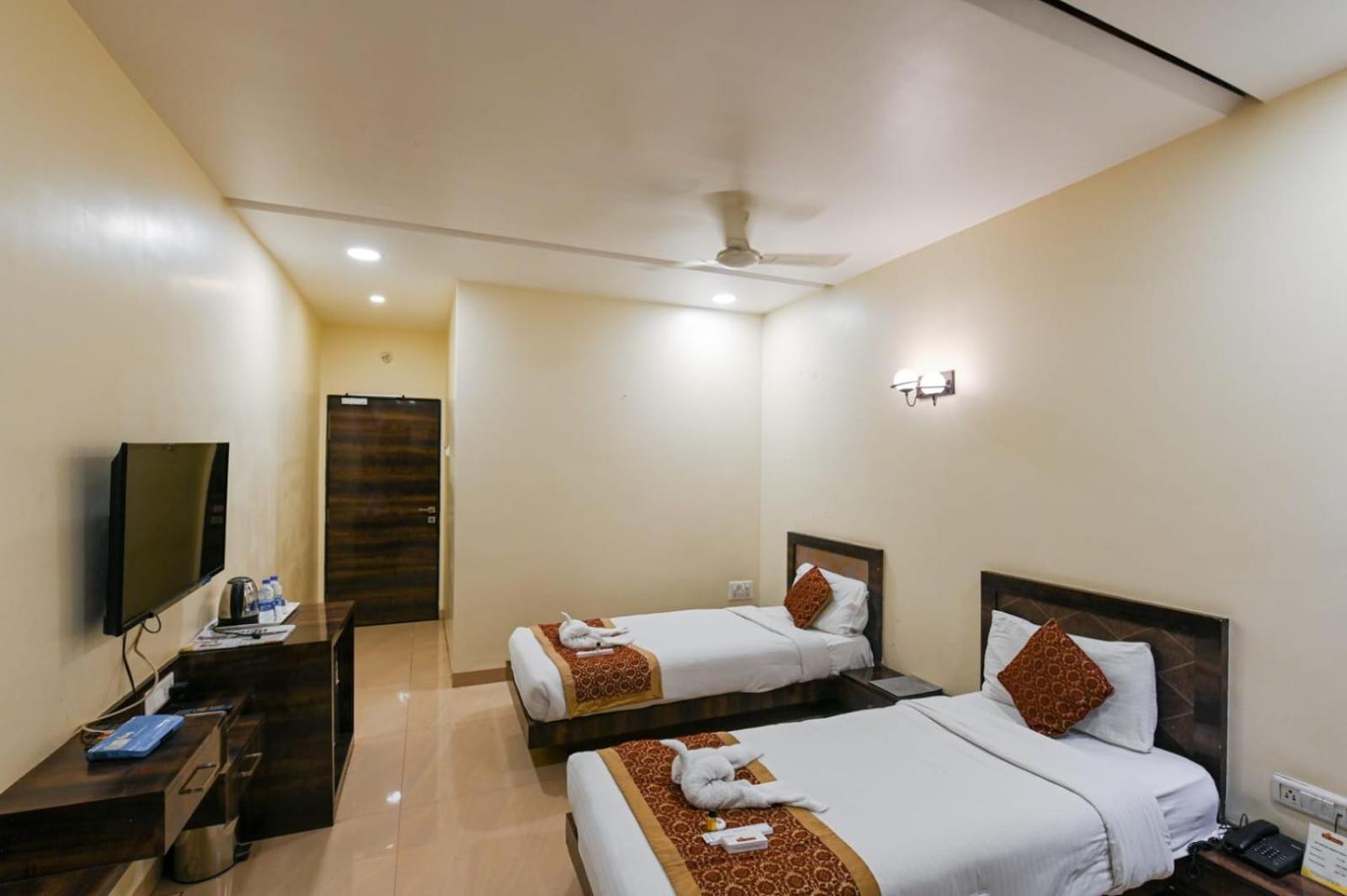 Hotel The Sudesh Rāipur 外观 照片